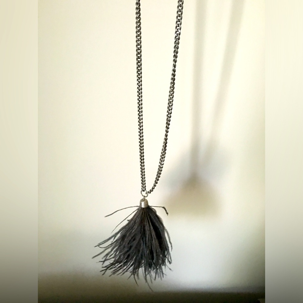 Marabou feather necklace